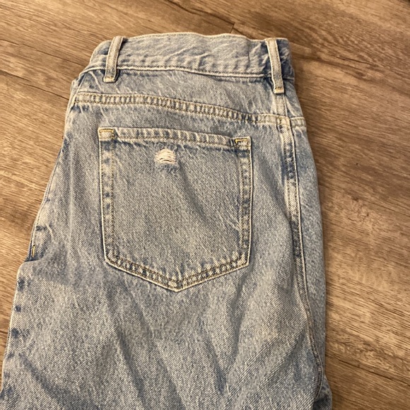 Used - Picture 2 of 2